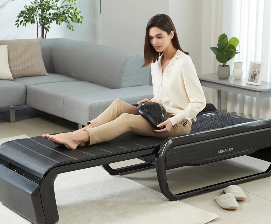 ceragem-v6-therapuetic-bed-black-staged-3